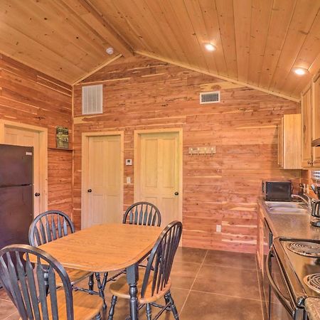 Heber Springs Cabin With Deck And River Views! Exterior photo