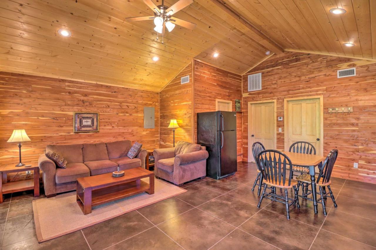 Heber Springs Cabin With Deck And River Views! Exterior photo