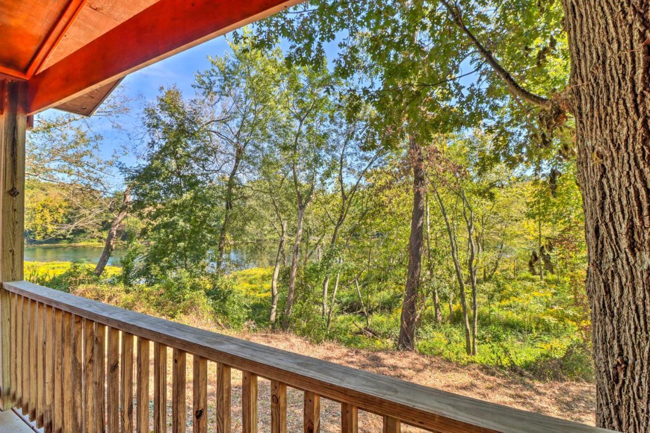 Heber Springs Cabin With Deck And River Views! Exterior photo